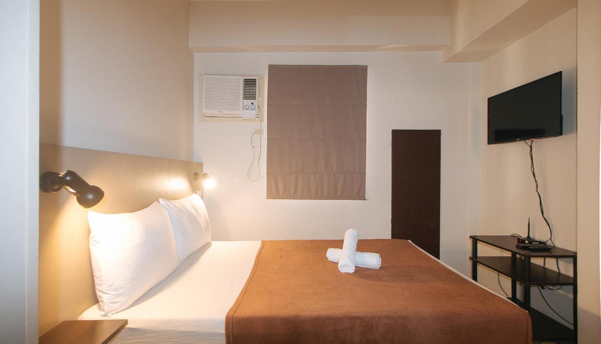 59 Xavierville By Reddoorz Cubao Extérieur photo